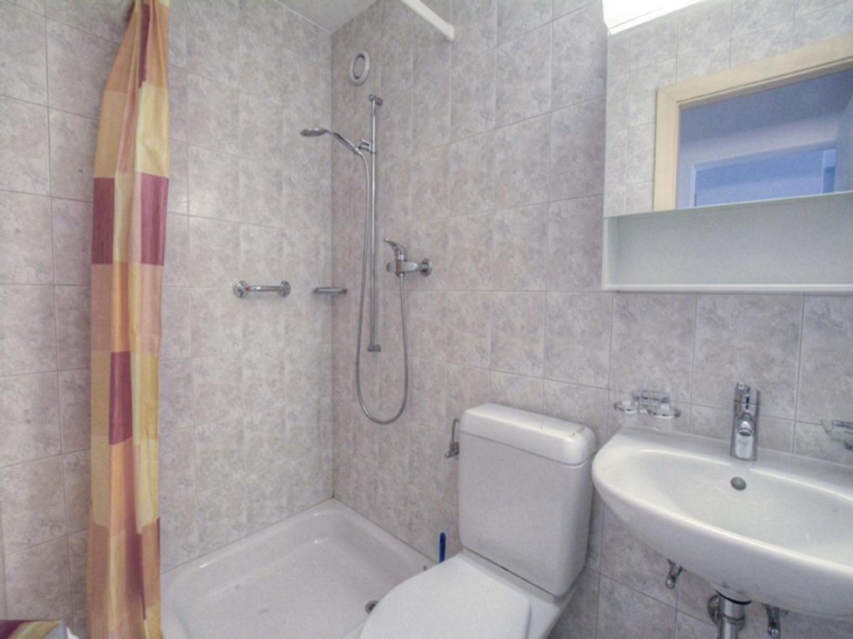 Topaze-2 By Interhome *